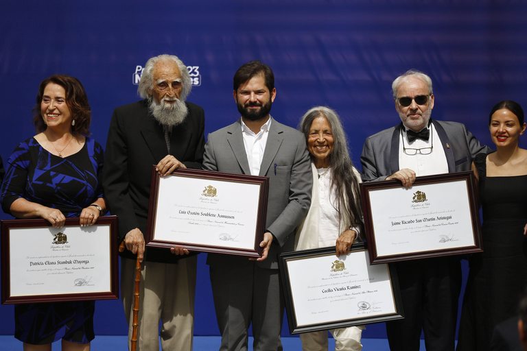 Gast N Soublette Recibi Premio Nacional De Humanidades Lun